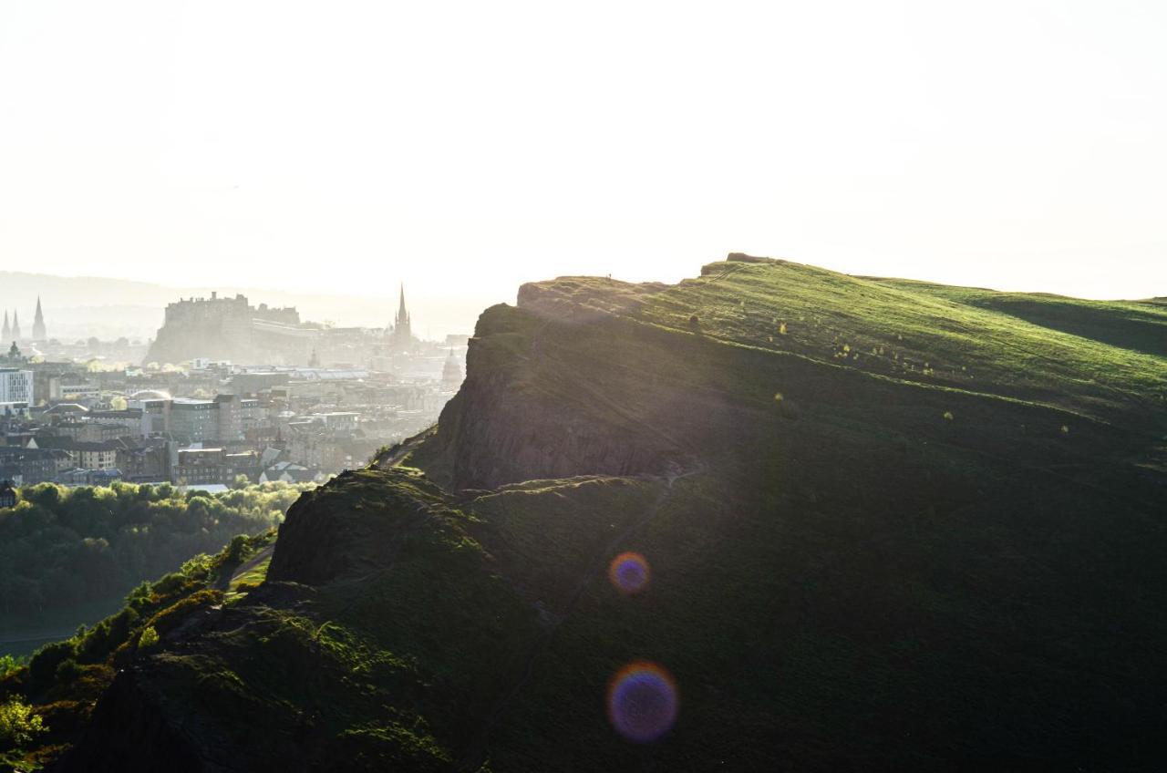 Pass The Keys Beautiful And Bright Georgian Style Morningside Apartment Edinburgh Bagian luar foto