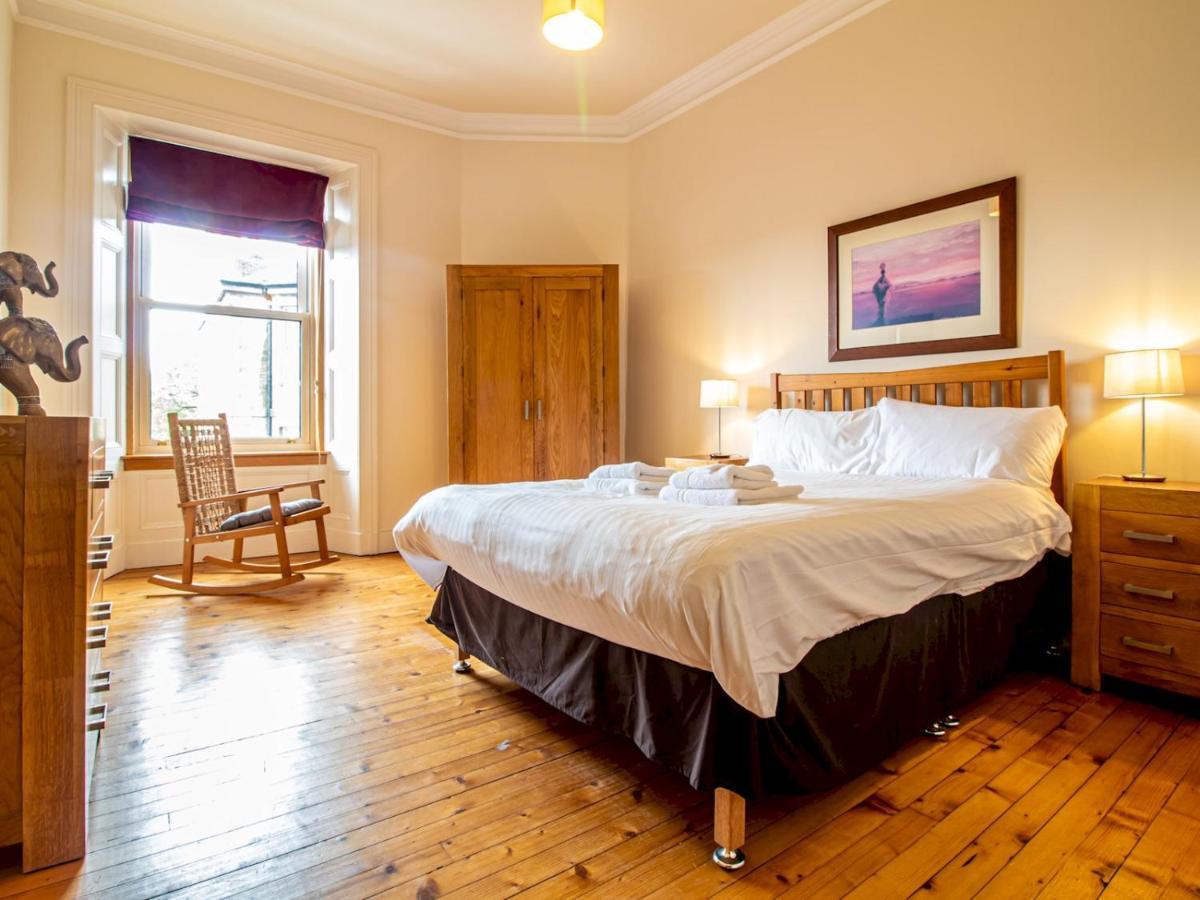 Pass The Keys Beautiful And Bright Georgian Style Morningside Apartment Edinburgh Bagian luar foto